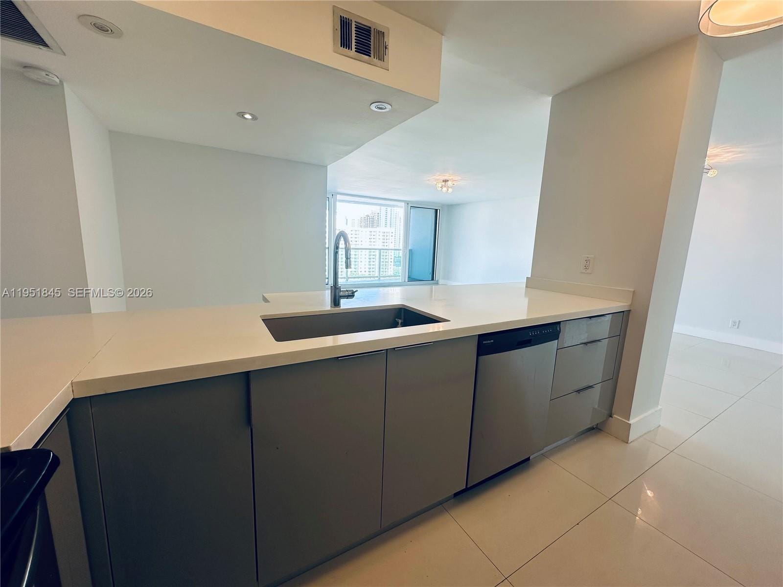 100 Bayview Drive 1528, Sunny Isles Beach, FL 33160 photo 7