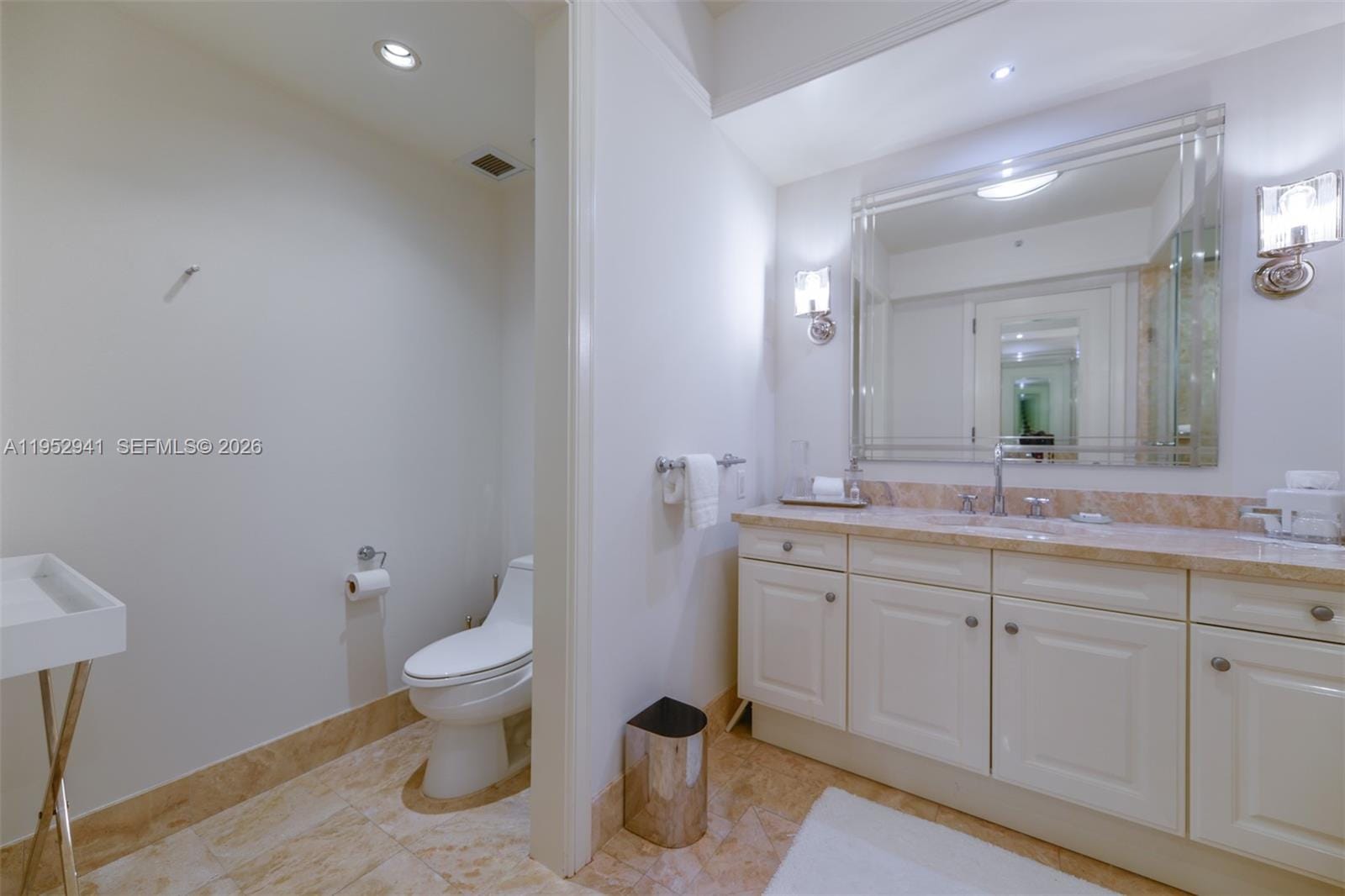1435 Brickell Avenue 3510, Miami, FL 33131 photo 13