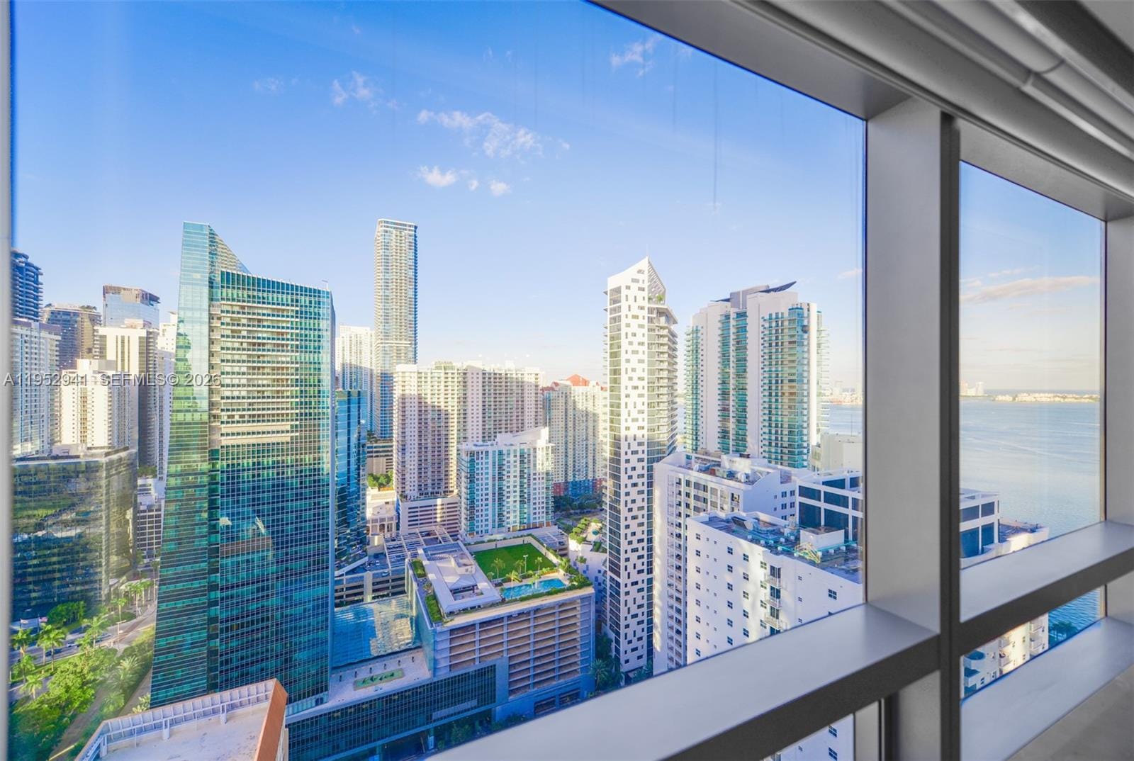 1435 Brickell Avenue 3510 — photo 4