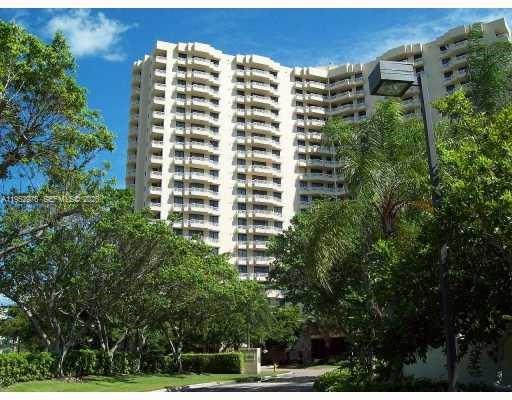 3300 NE 192nd Street 914, Aventura, FL 33180, Aventura