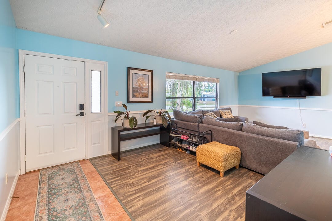 418 SE Langfield Avenue — photo 6