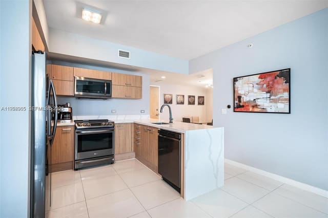 350 S Miami Avenue 2505, Miami, FL 33130