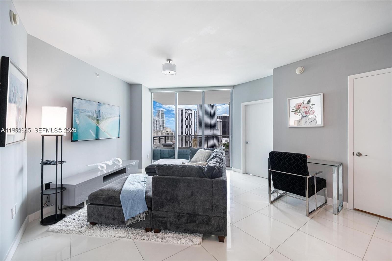 350 S Miami Avenue 2505 — photo 11