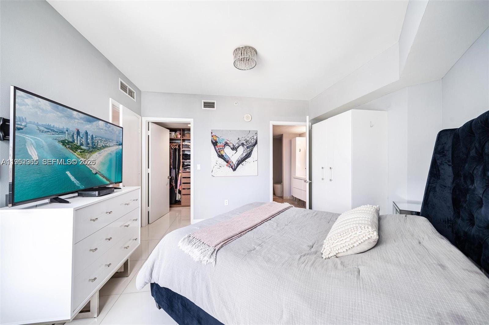 350 S Miami Avenue 2505, Miami, FL 33130 photo 19