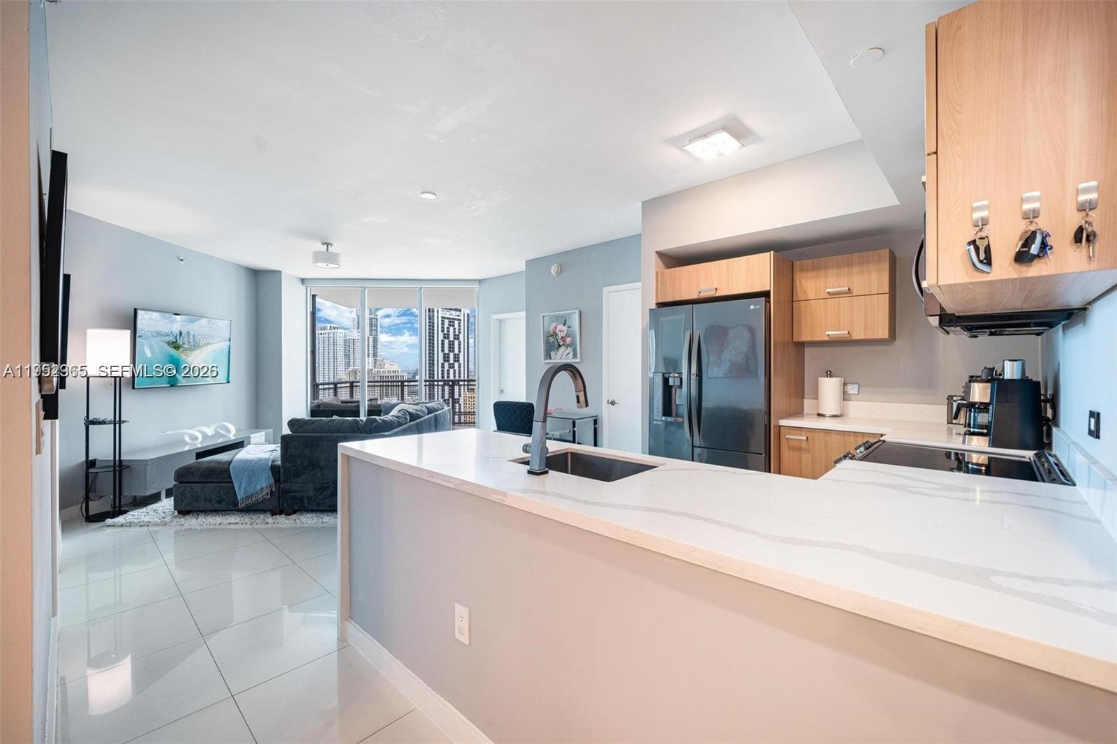 350 S Miami Avenue 2505 — photo 3