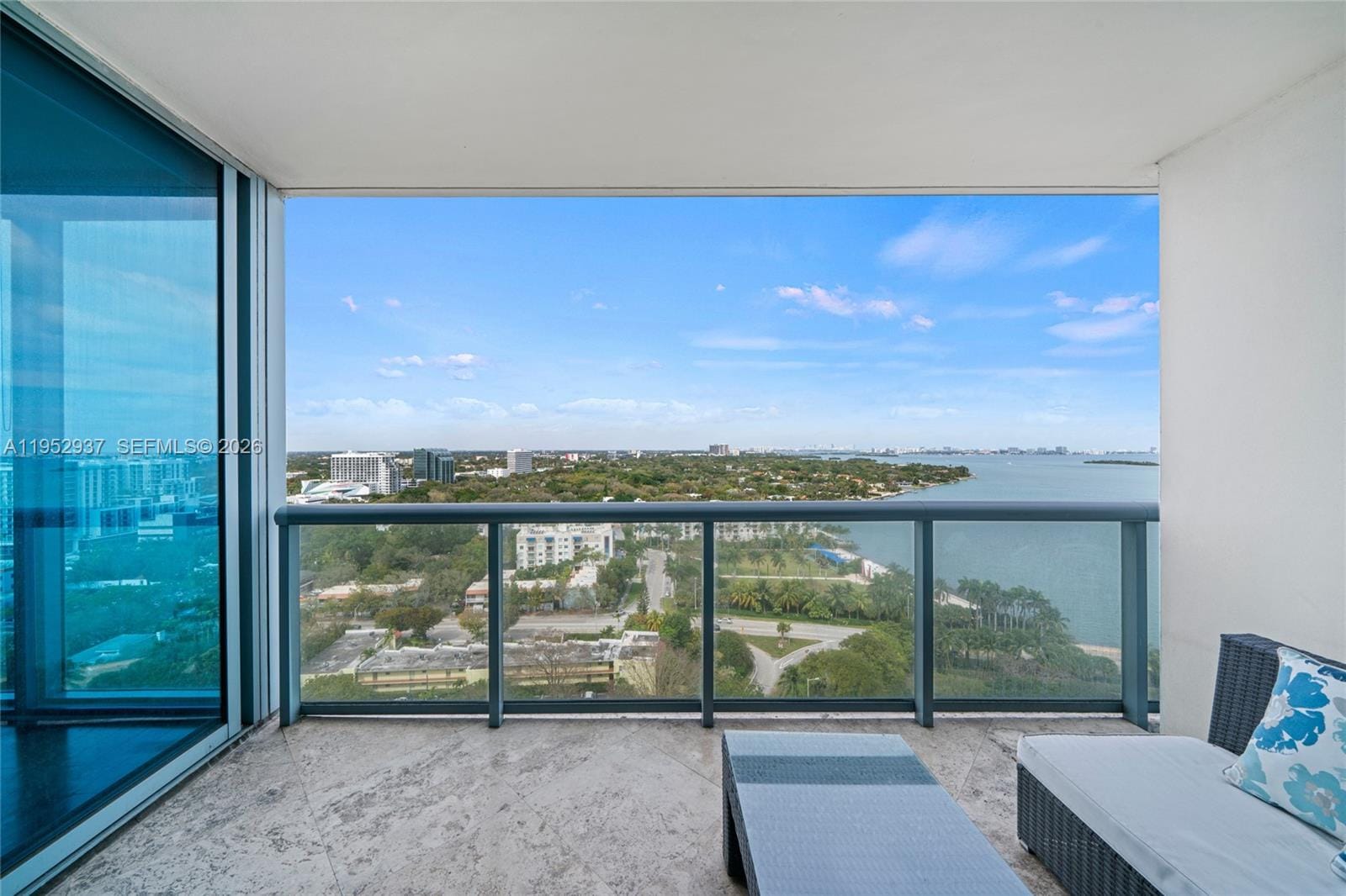 601 NE 36th Street 1704, Miami, FL 33137 photo 19