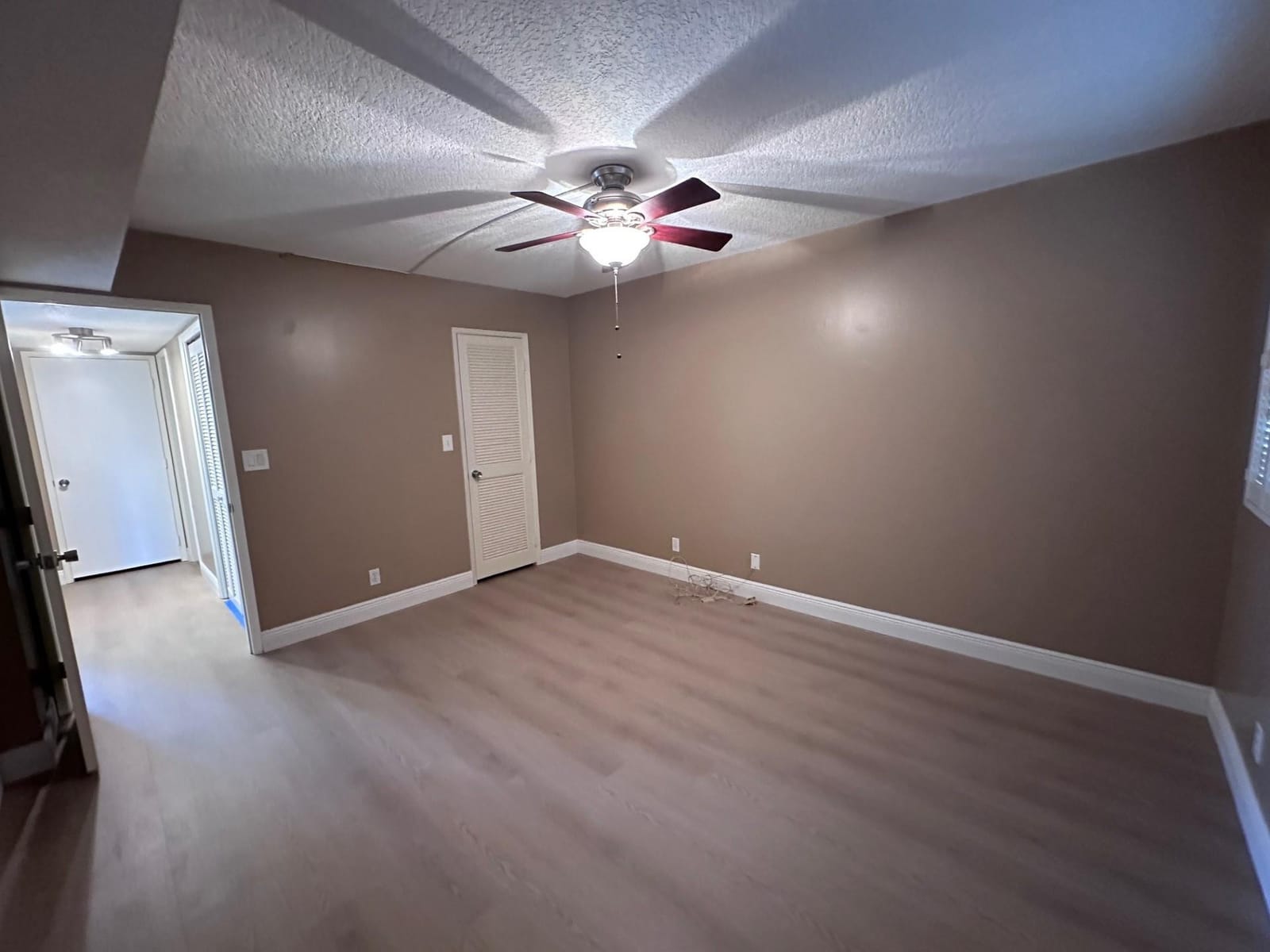3850 Oaks Clubhouse Drive 403 — photo 11