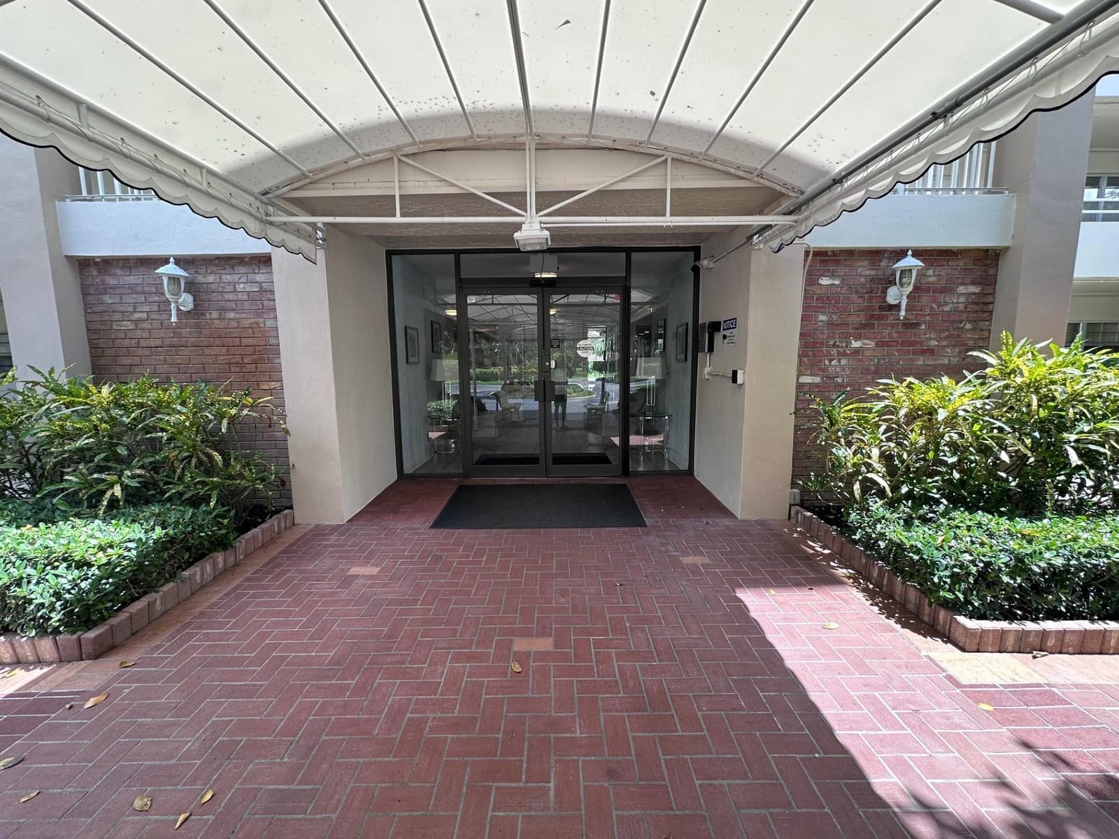 3850 Oaks Clubhouse Drive 403, Pompano Beach, FL 33069 photo 19