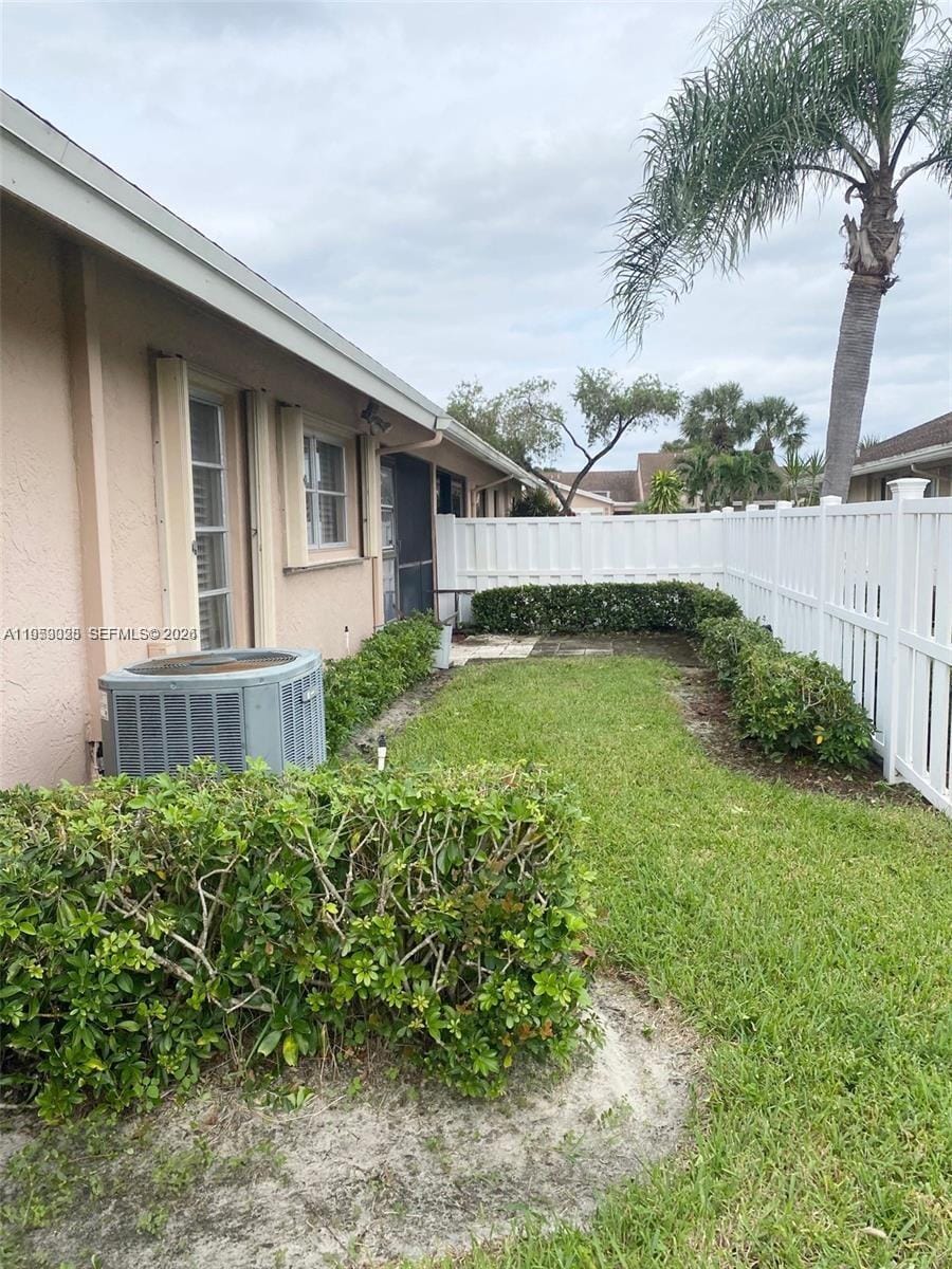 8089 Sweetbriar Way, Boca Raton, FL 33496 photo 24