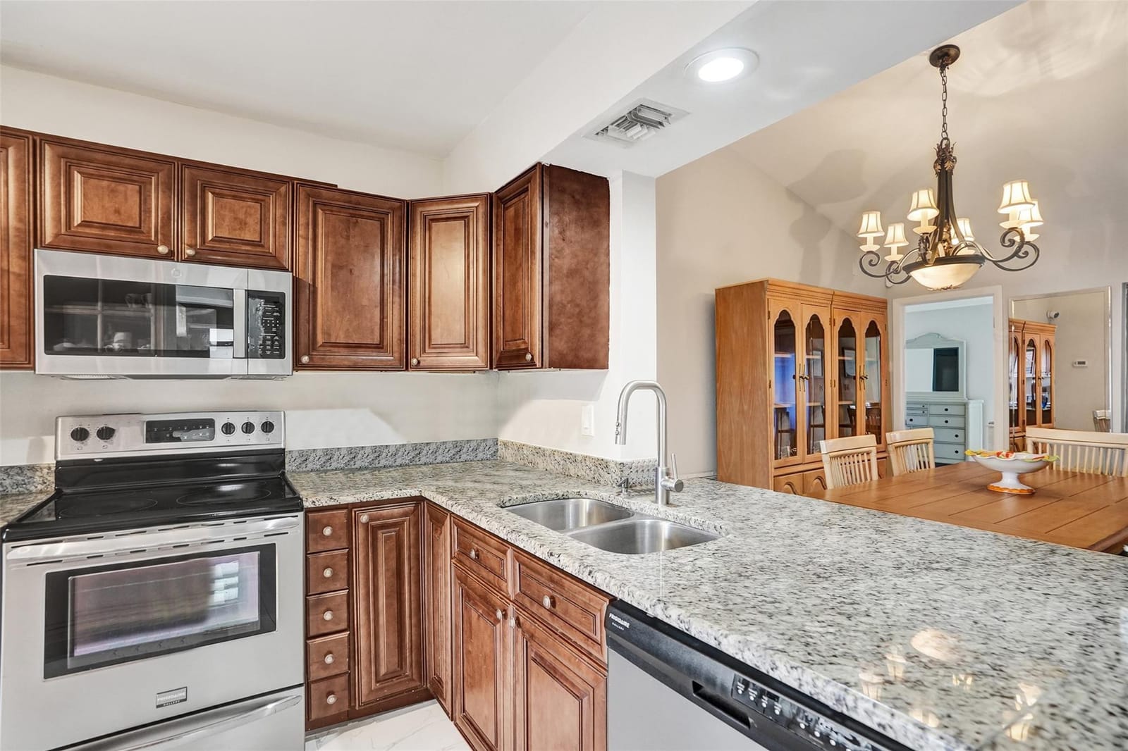 2273 SW 15th Place, Deerfield Beach, FL 33442 photo 8