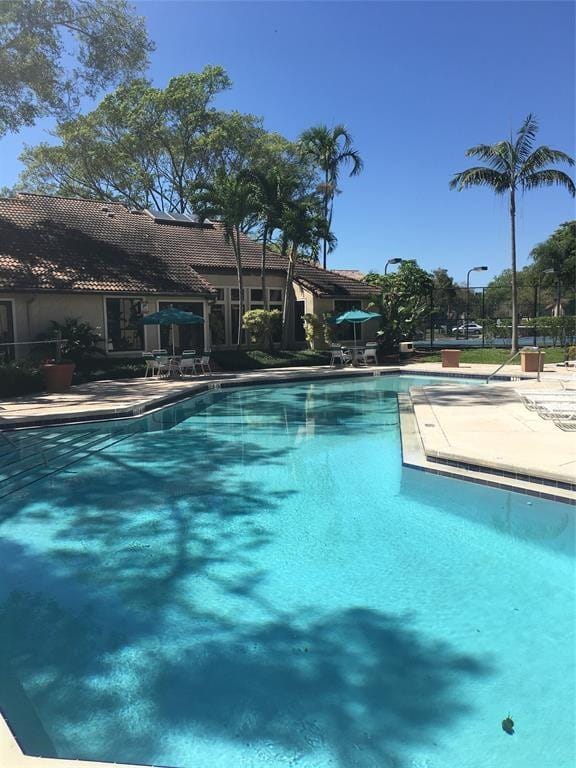 4521 W Mcnab Road 19, Pompano Beach, FL 33069