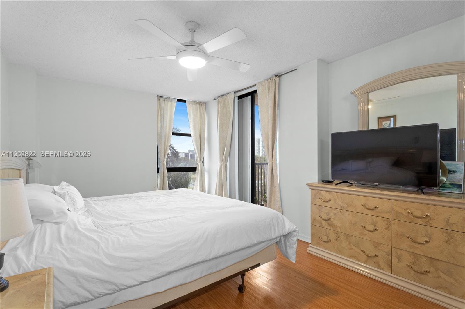 20379 W Country Club Drive 532 — photo 11