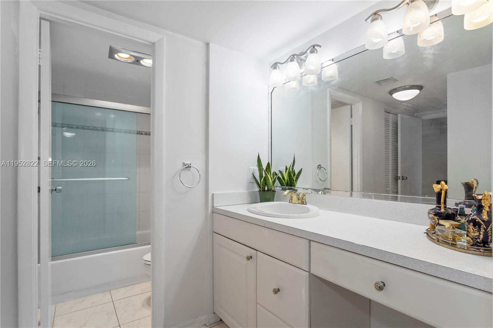 20379 W Country Club Drive 532, Aventura, FL 33180 photo 17