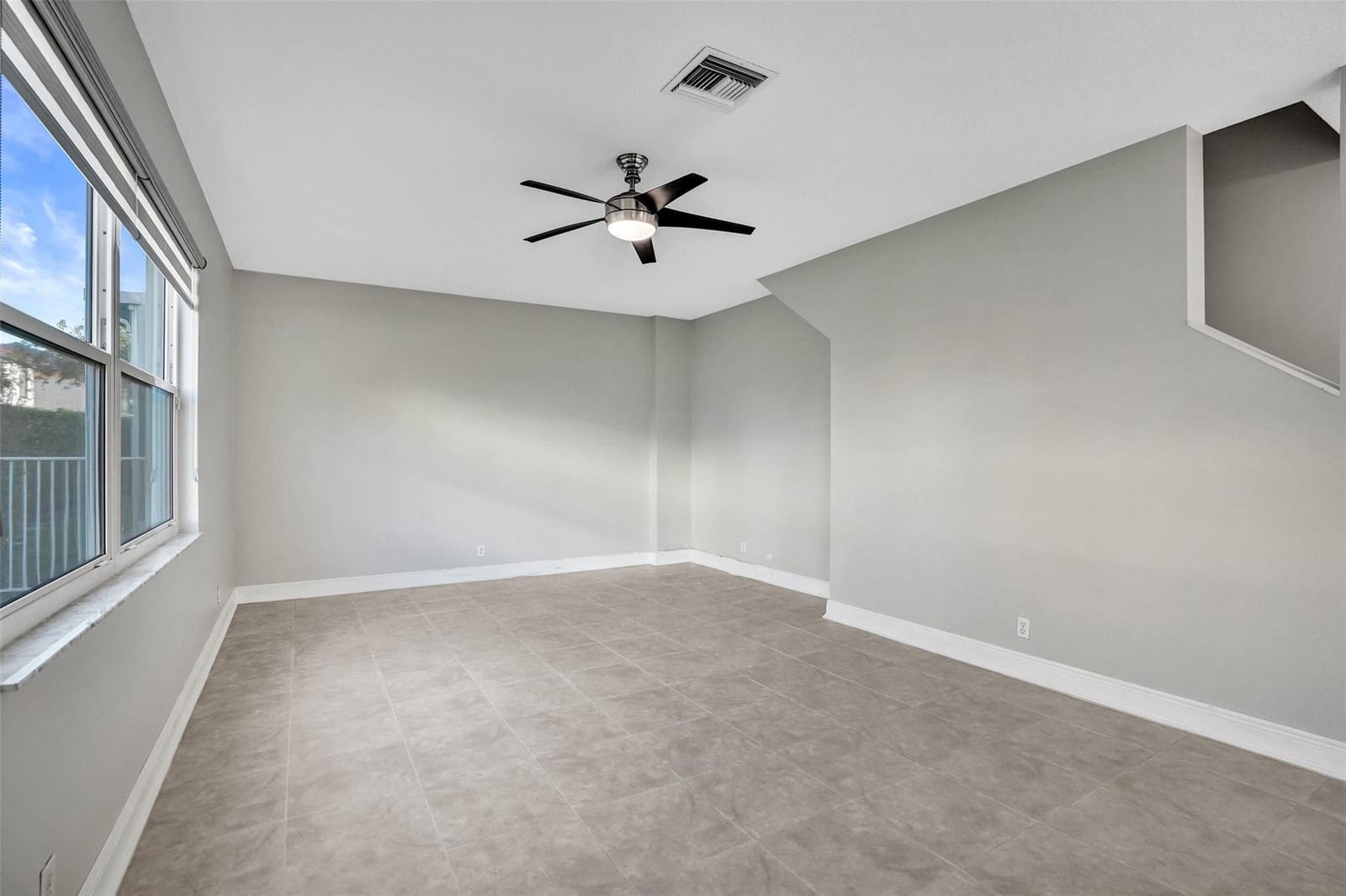 869 NW 127th Avenue, Coral Springs, FL 33071 photo 11