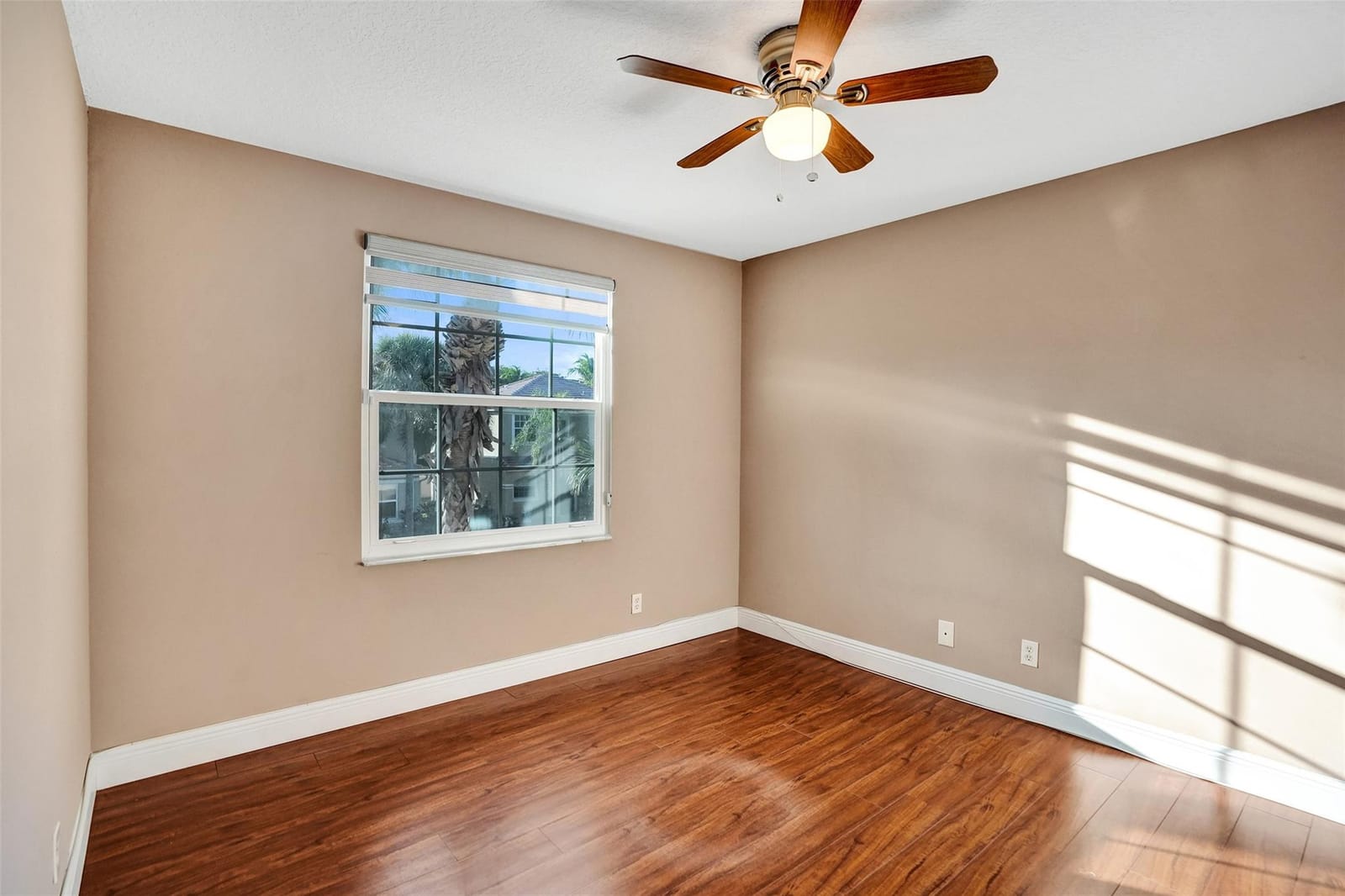 869 NW 127th Avenue, Coral Springs, FL 33071 photo 28