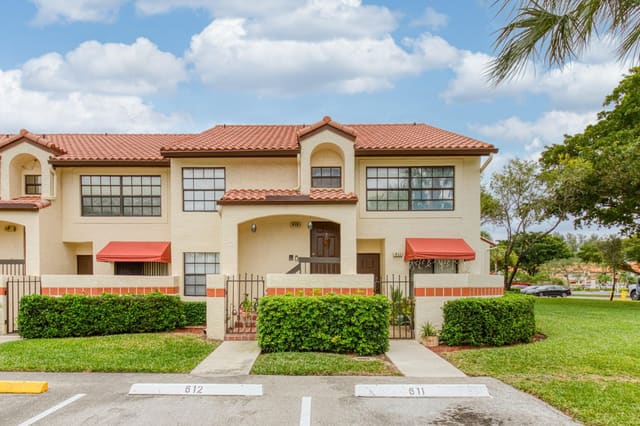 612 Freedom Court 612, sold in Freedom Square, Deerfield Beach, FL
