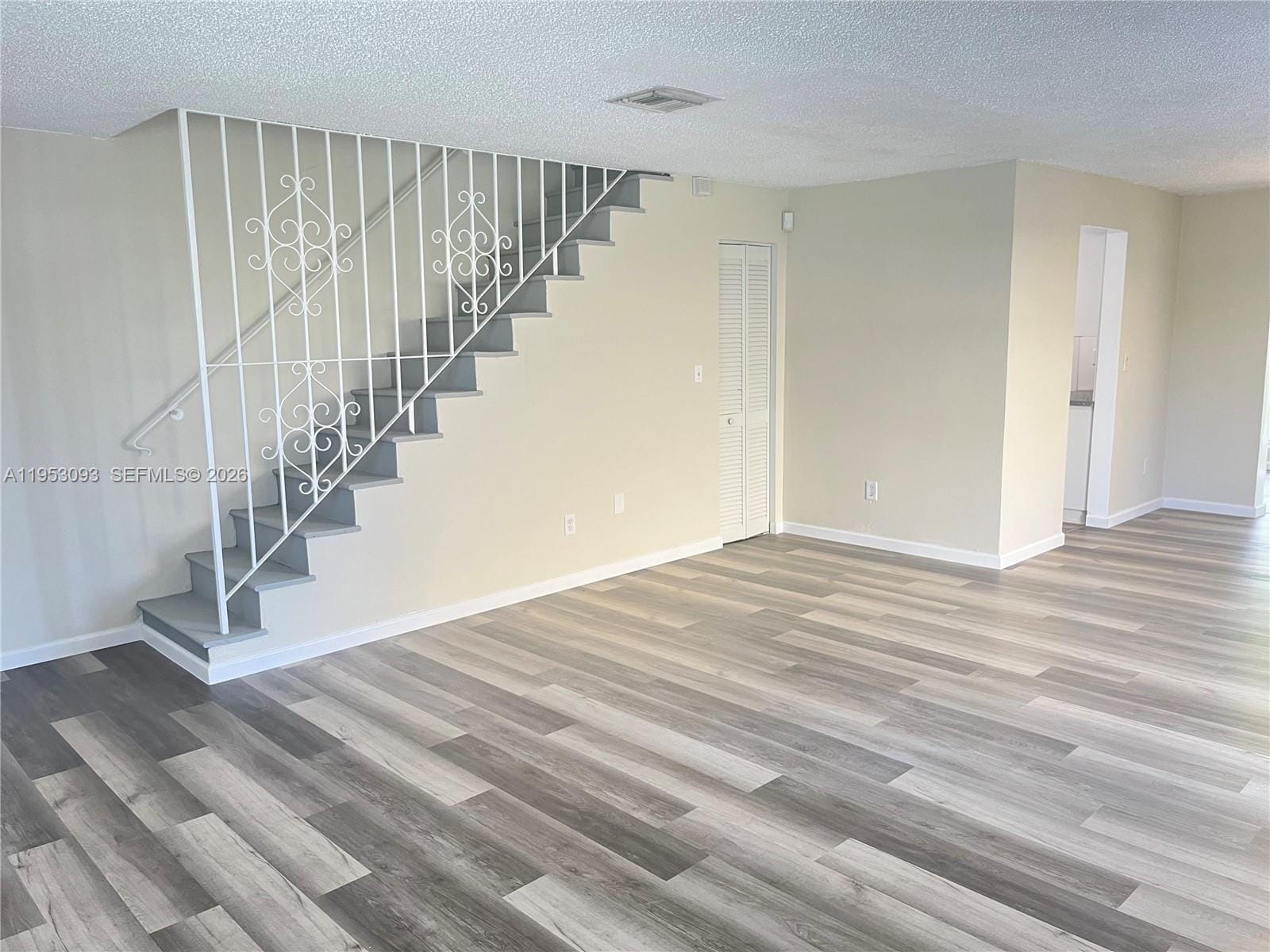9503 SW 88th Terrace 9503 — photo 3