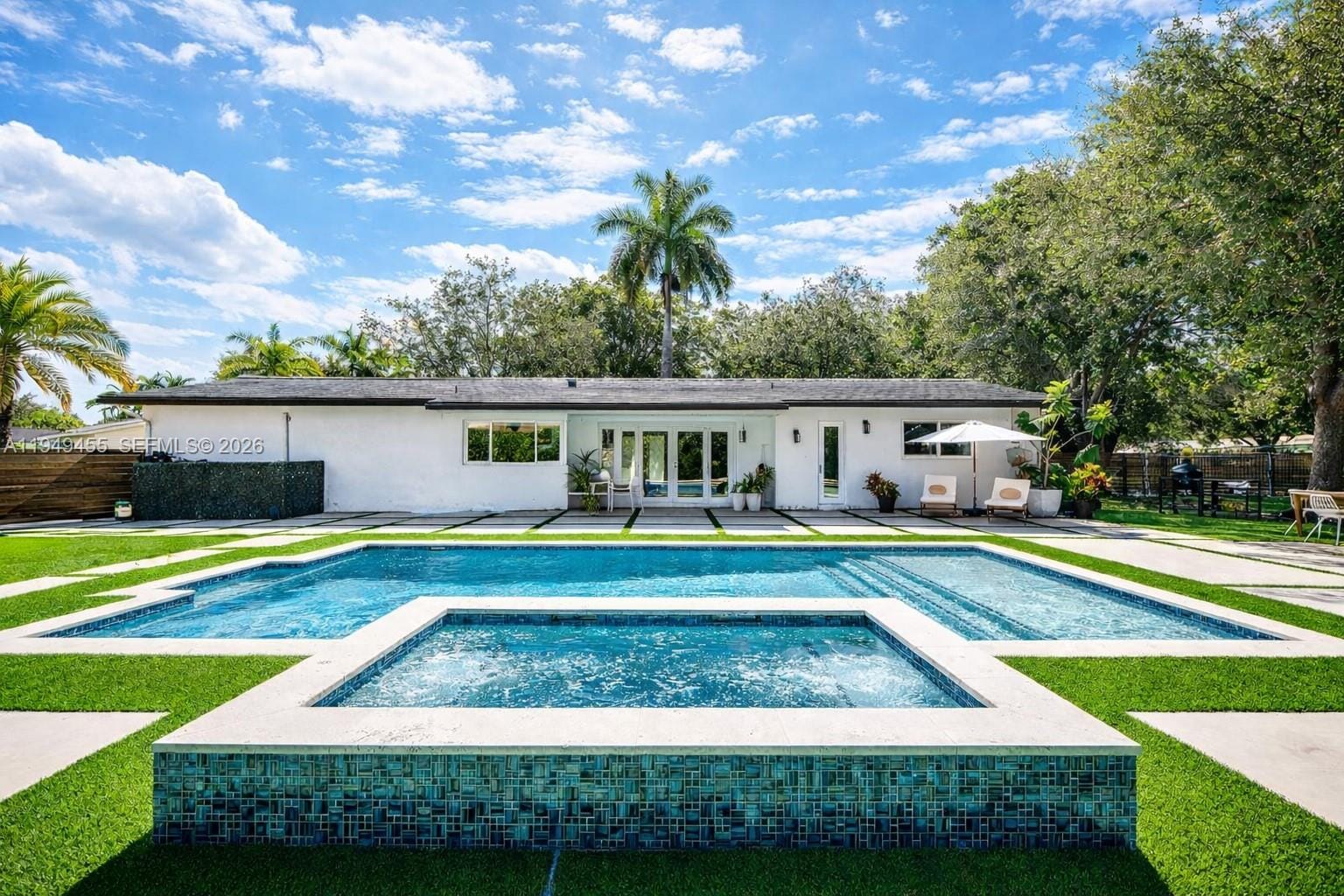 7601 SW 165th Terrace, Palmetto Bay, FL 33157