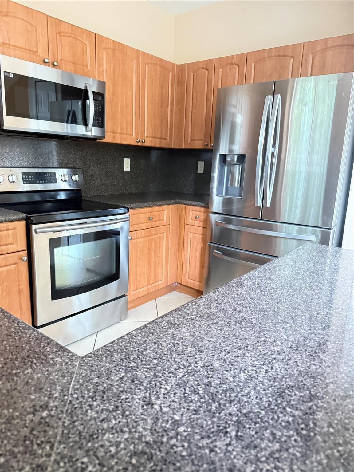 1433 SE 24th Court 261 — photo 2