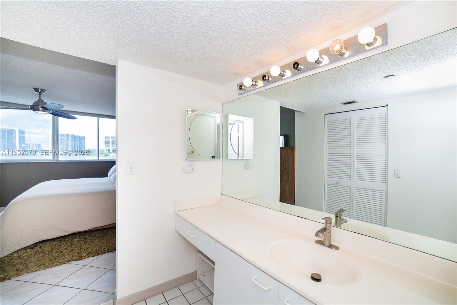 18000 N Bay Road 404, Sunny Isles Beach, FL 33160 photo 18
