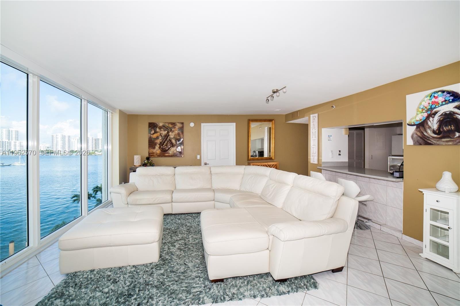 18000 N Bay Road 404, Sunny Isles Beach, FL 33160 photo 3