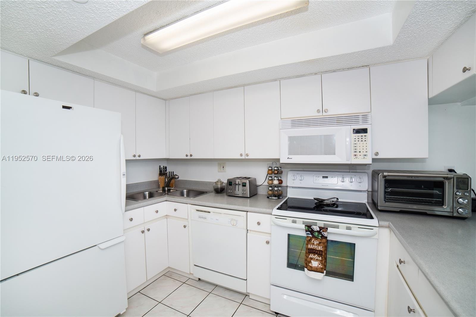 18000 N Bay Road 404, Sunny Isles Beach, FL 33160 photo 22