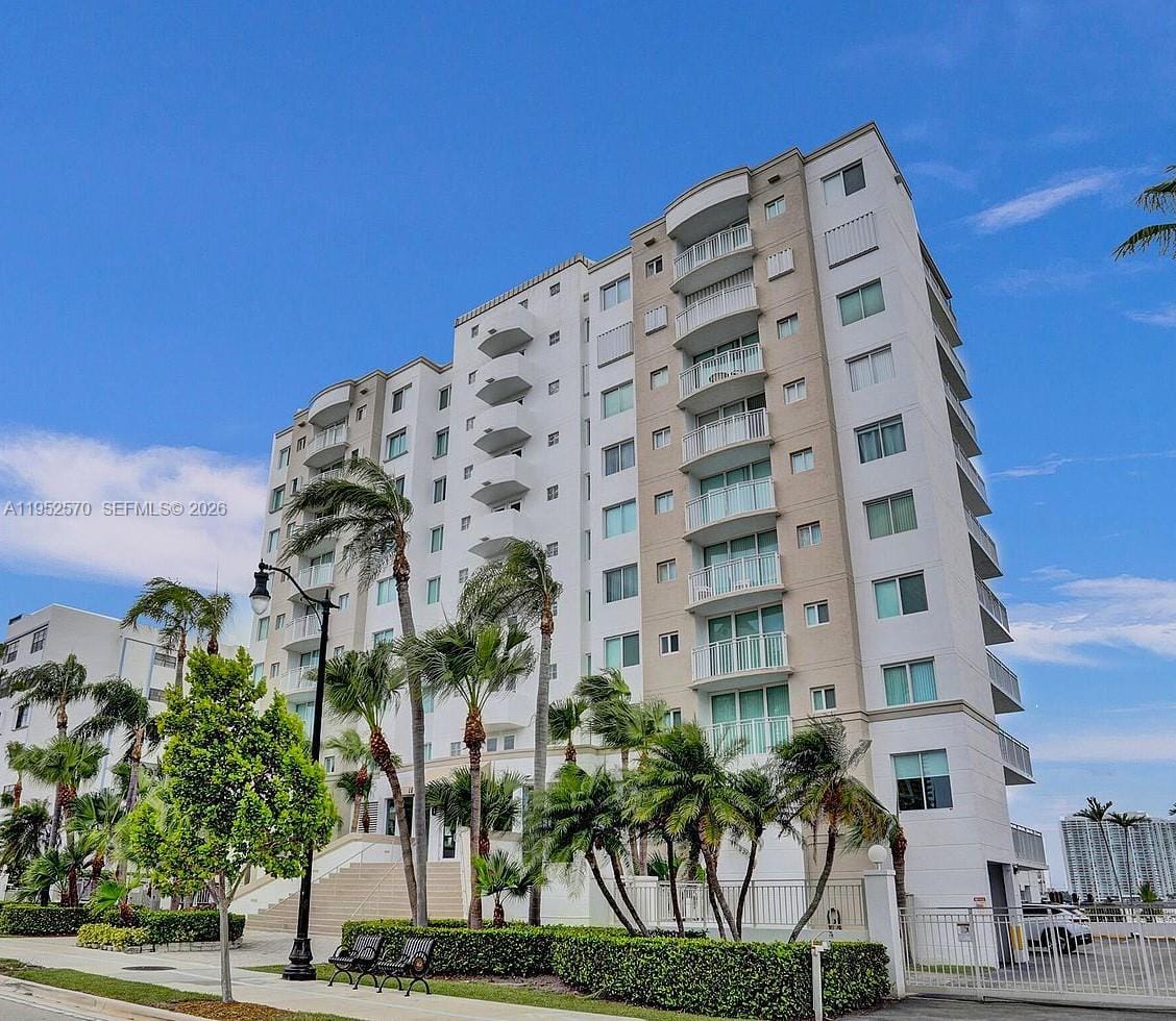 18000 N Bay Road 404, Sunny Isles Beach, FL 33160 photo 29