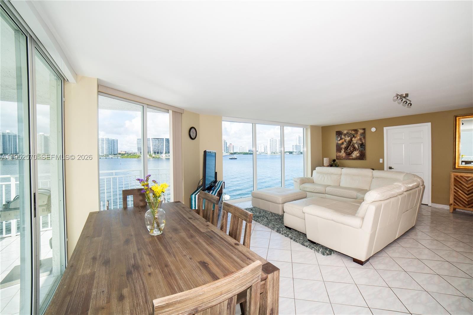 18000 N Bay Road 404, Sunny Isles Beach, FL 33160 photo 4