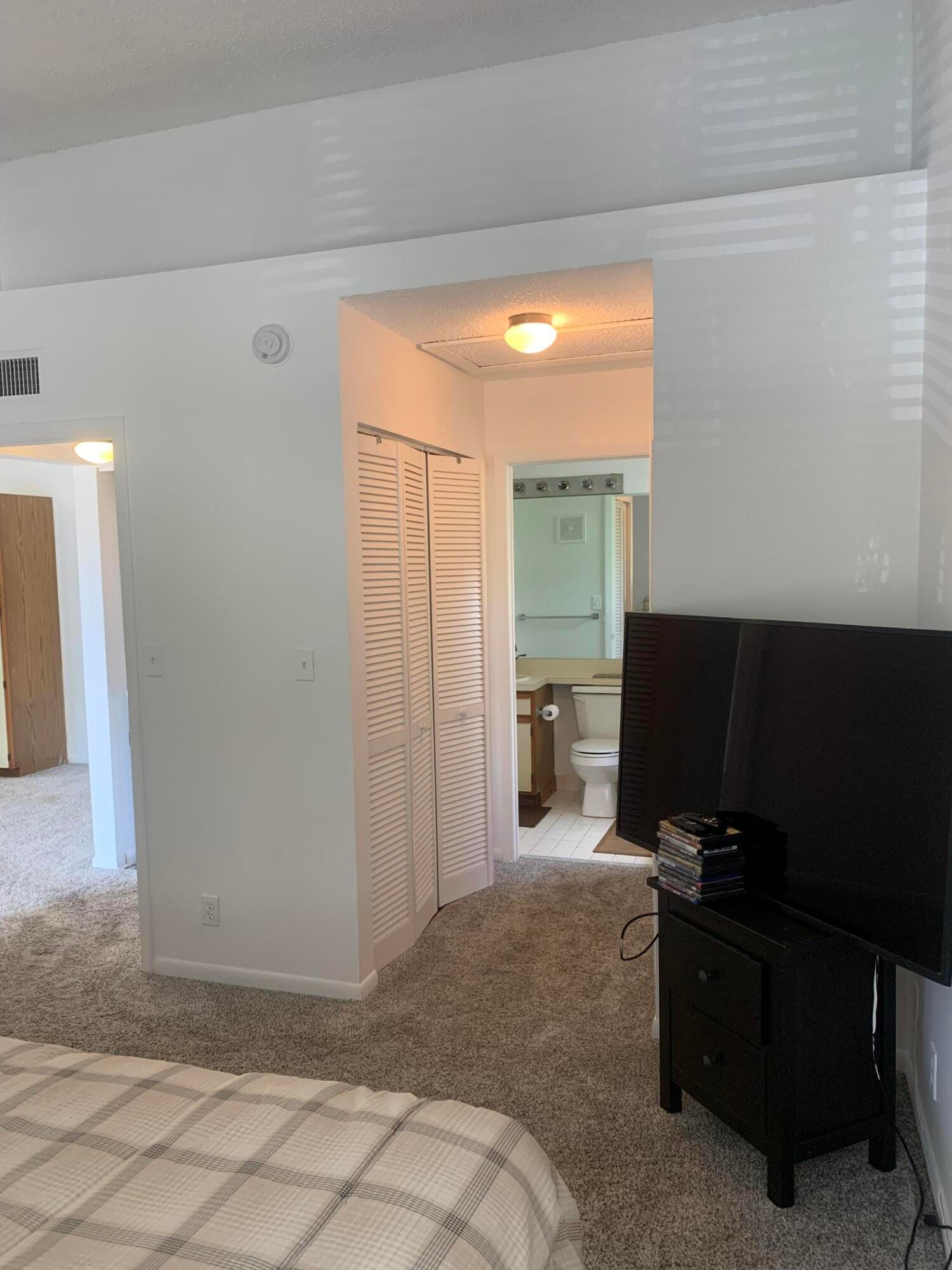 651 Lyons Road 10207 — photo 12