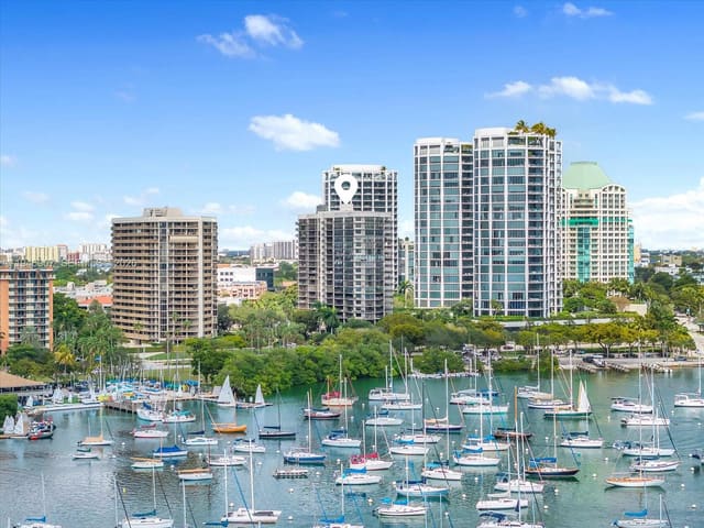 2843 S Bayshore Drive 11C, Miami, FL 33133