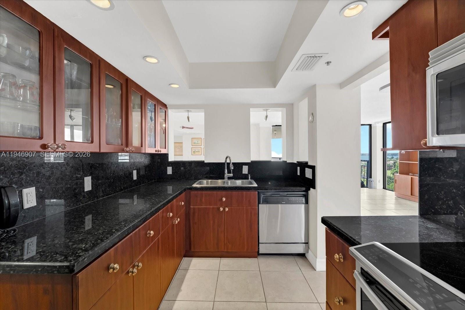 2843 S Bayshore Drive 11C — photo 5