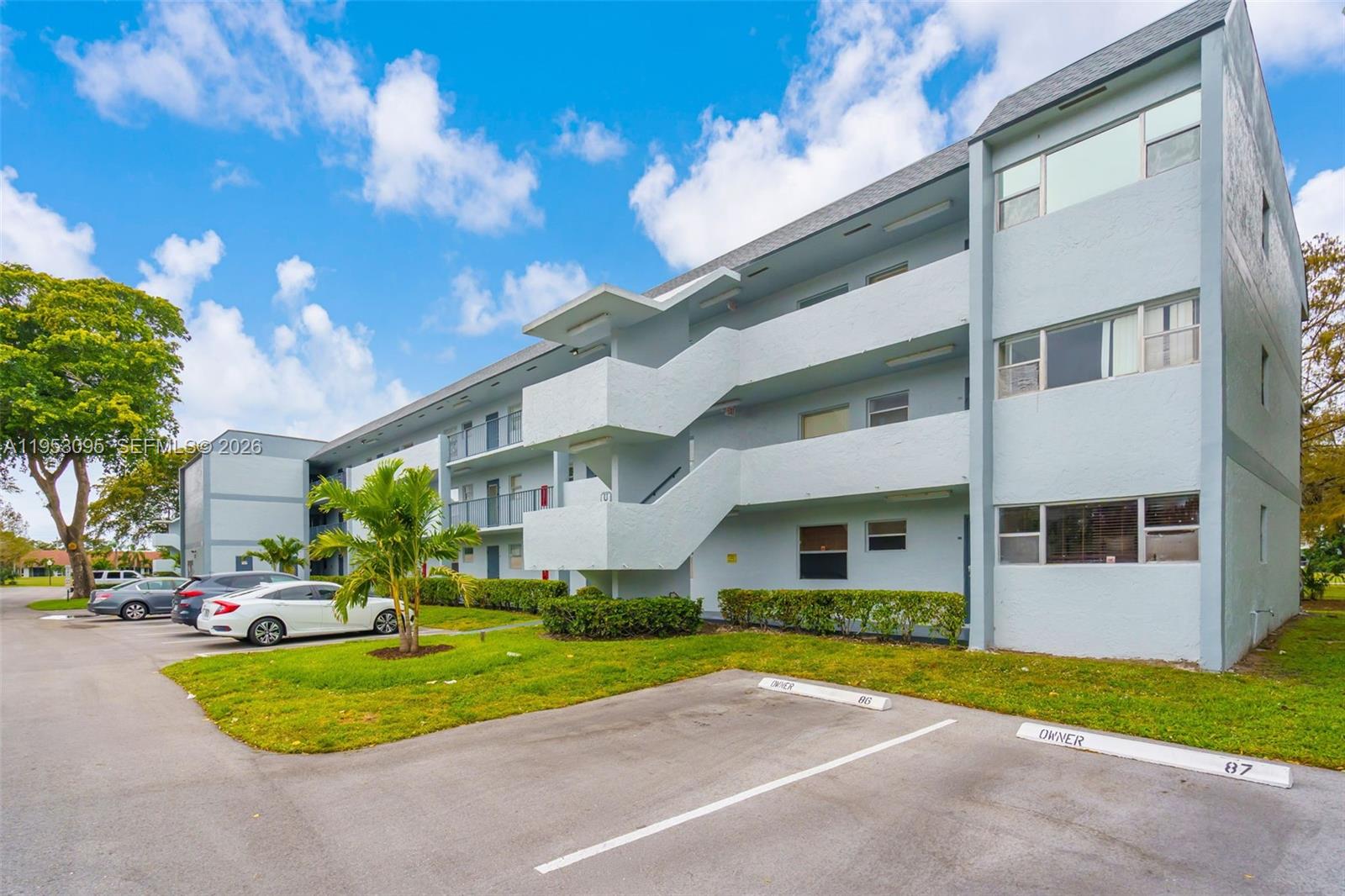 8411 Lagos De Campo Boulevard 110U, Tamarac, FL 33321, Tamarac