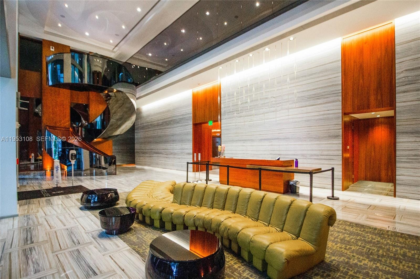 1300 Brickell Bay Drive 3302, Miami, FL 33131 photo 2