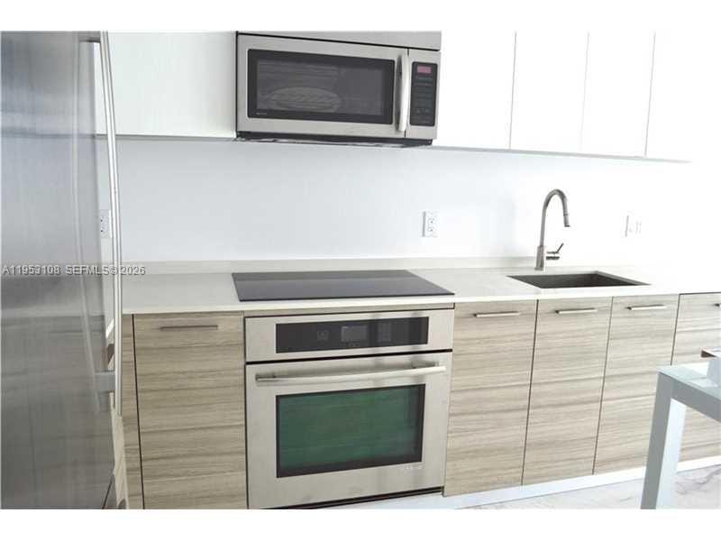 1300 Brickell Bay Drive 3302, Miami, FL 33131 photo 8