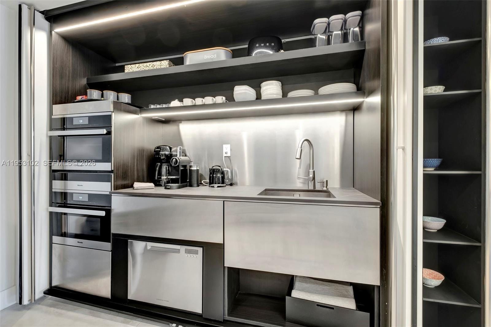 2301 Collins Avenue 634/635 — photo 7