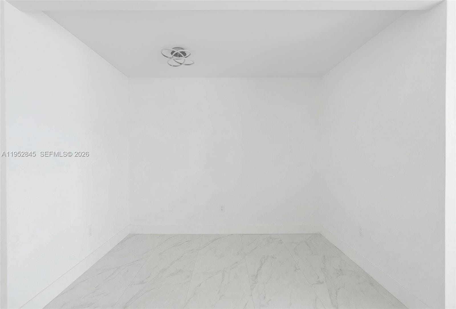 5005 Collins Avenue 415, Miami Beach, FL 33140 photo 11