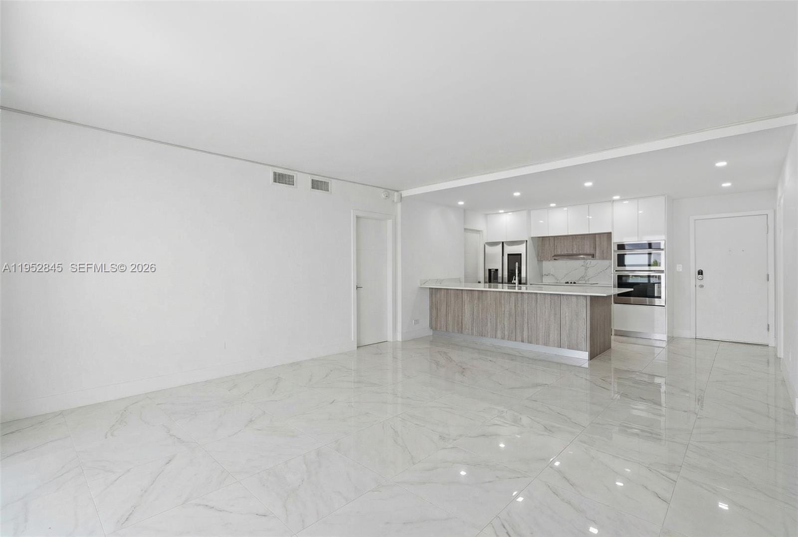 5005 Collins Avenue 415, Miami Beach, FL 33140 photo 12