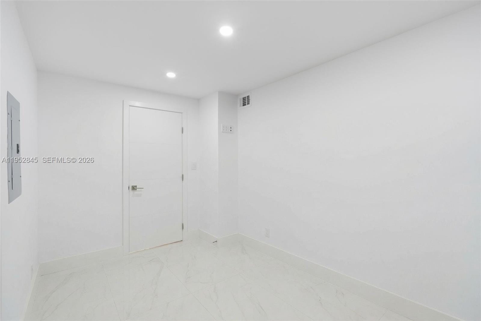 5005 Collins Avenue 415, Miami Beach, FL 33140 photo 25