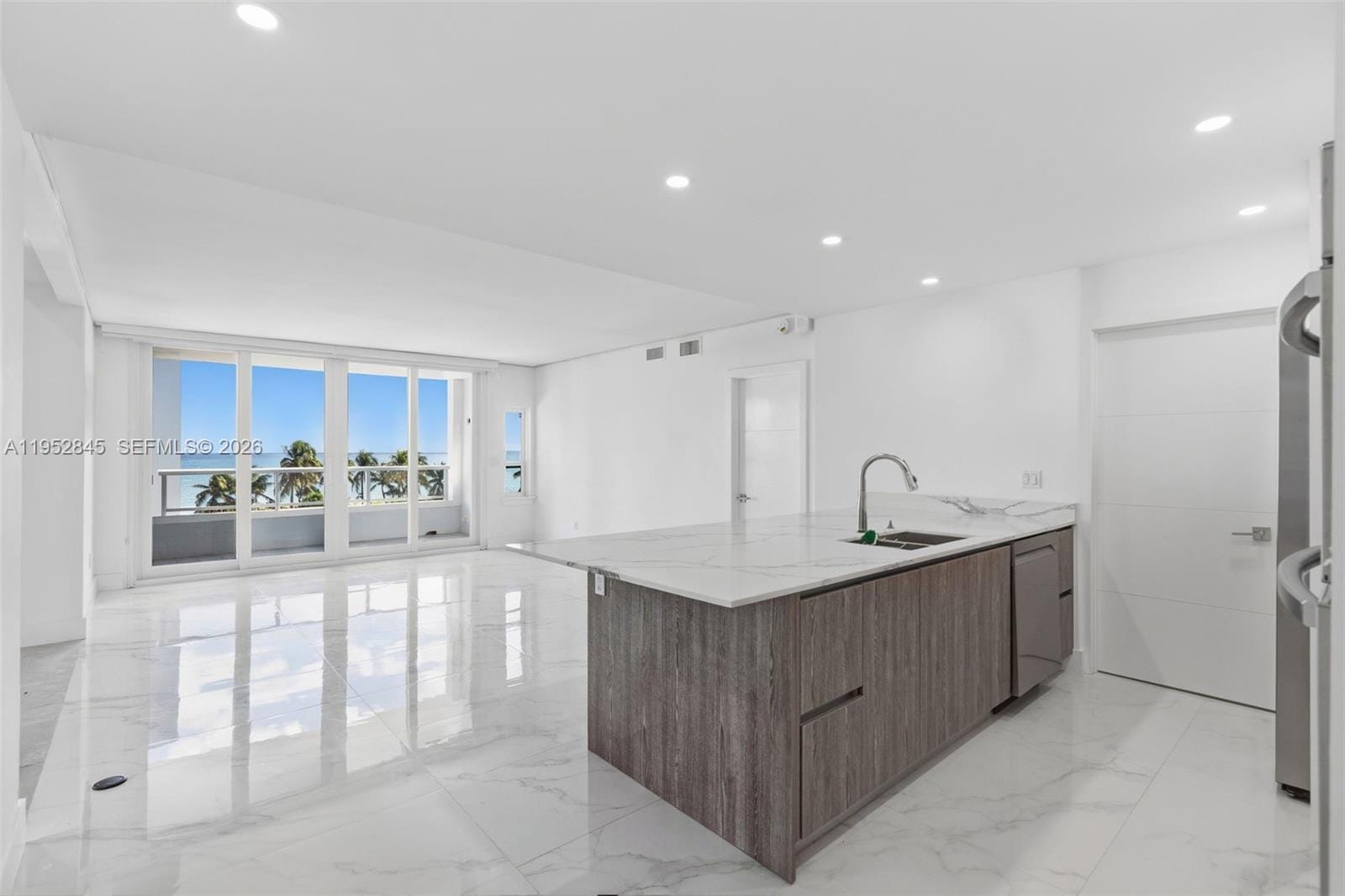 5005 Collins Avenue 415, Miami Beach, FL 33140 photo 5