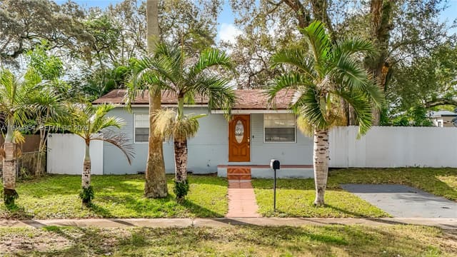 6416 Perry Street, sold in Linwood Gardens No 1, Hollywood, FL