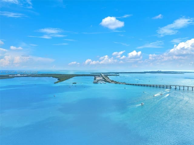 1300 Brickell Bay Drive 2507, Miami, FL 33131