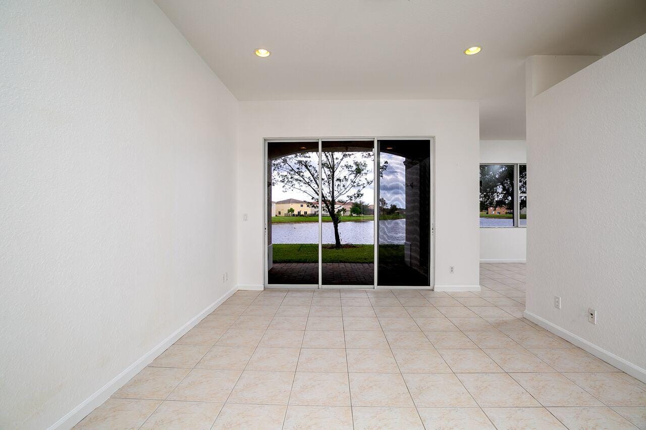 2887 SW Cedar Dunes Drive — photo 10