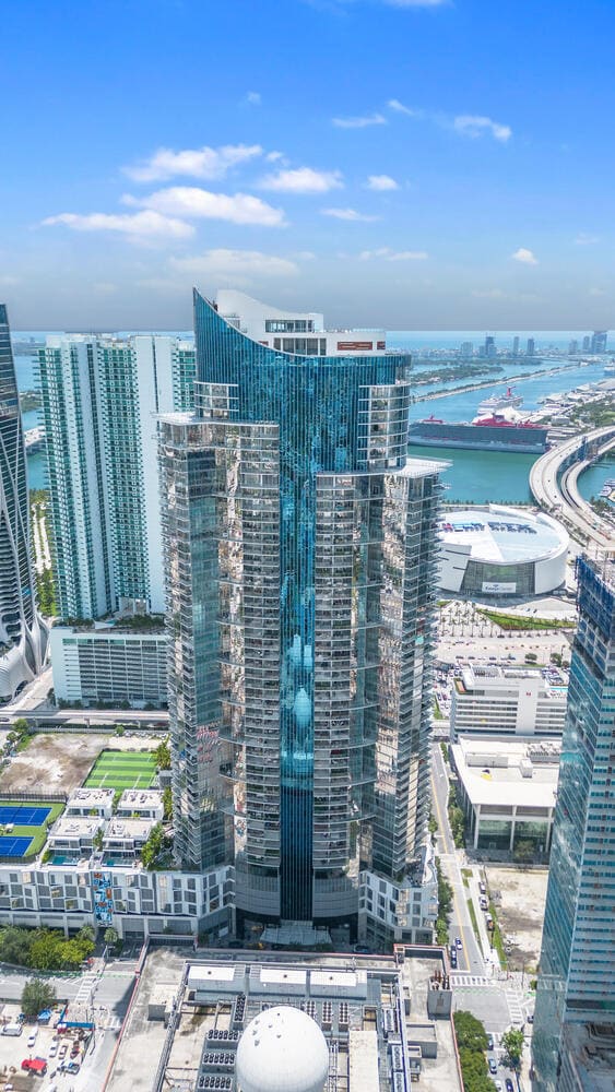 851 NE 1st Avenue 306, Paramount Miami, Miami, FL