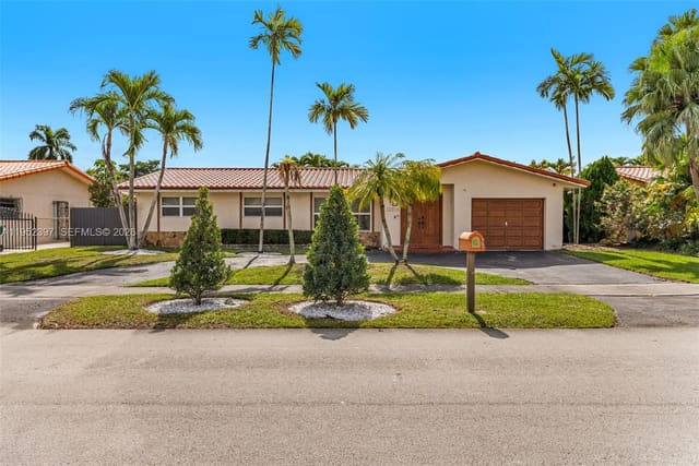 13210 SW 21st Street, sold in Tamiami Lakes Sec 5, Miami, FL
