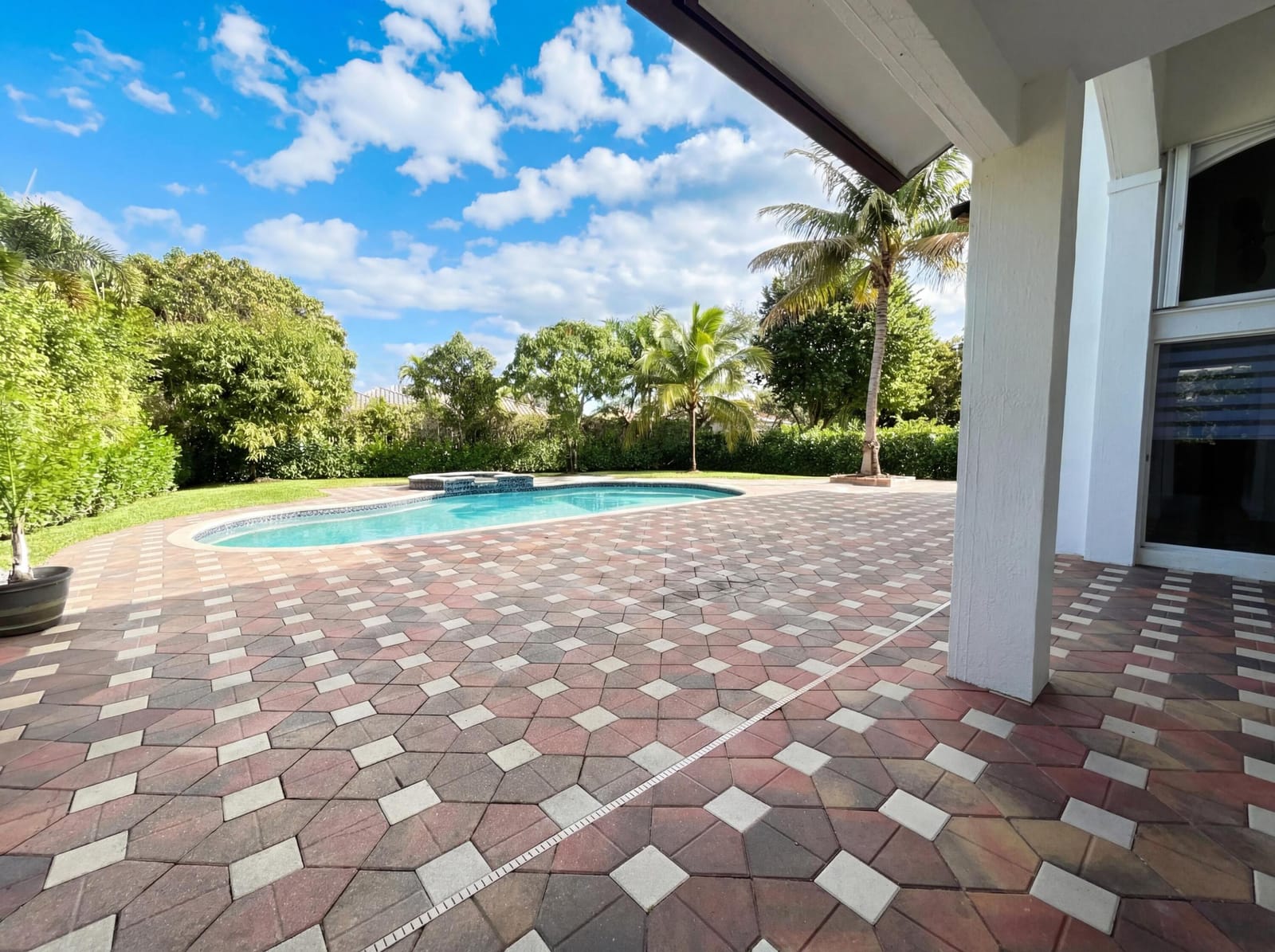 321 SW 159th Drive — photo 10