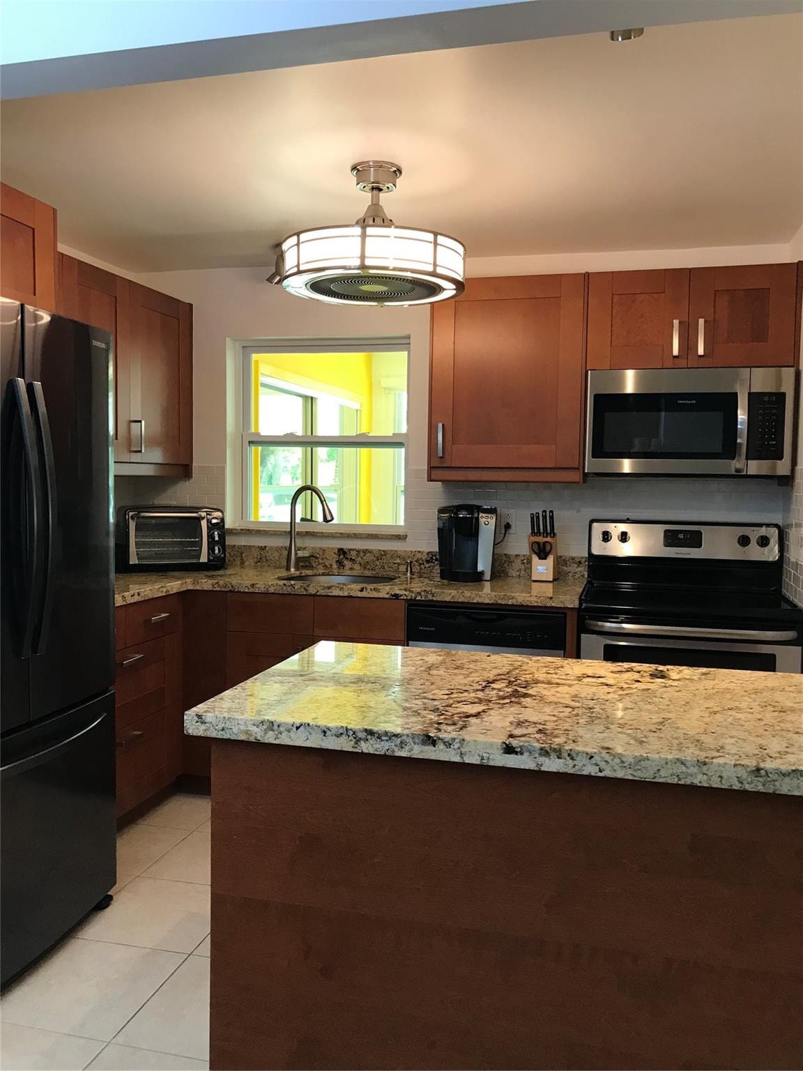 409 SW Natura Avenue D, Deerfield Beach, FL 33441 photo 11