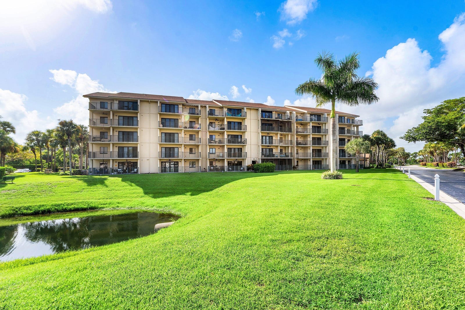 901 Seafarer Circle 403, Jupiter, FL 33477 photo 21