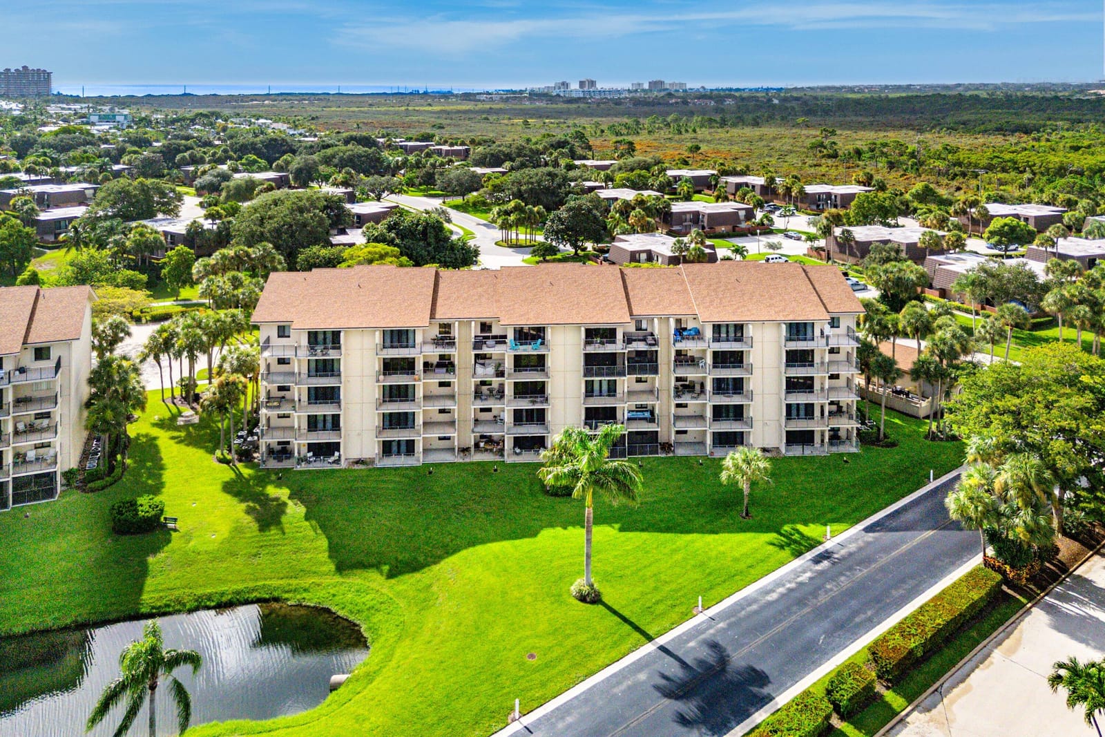 901 Seafarer Circle 403, Jupiter, FL 33477 photo 23