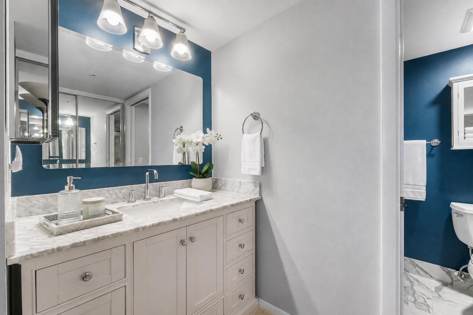 901 Seafarer Circle 403 — photo 7