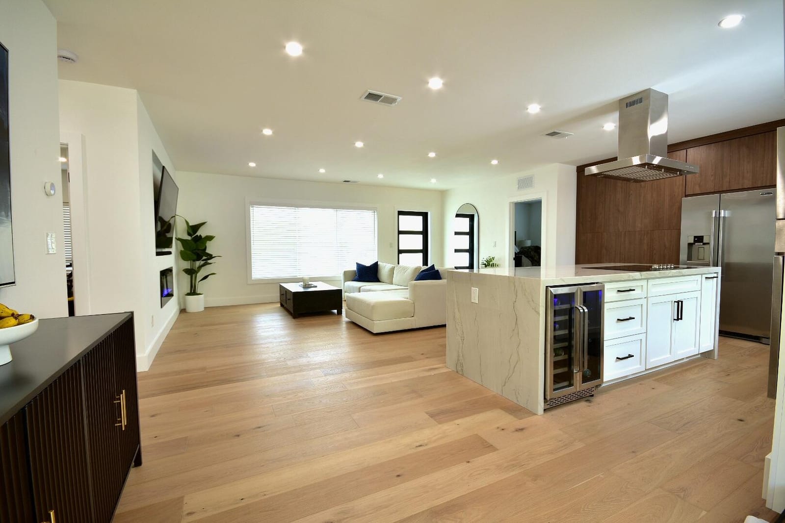 8801 N Miami Avenue — photo 4